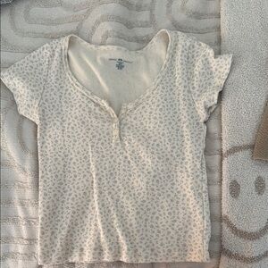 Brandy Melville shirt